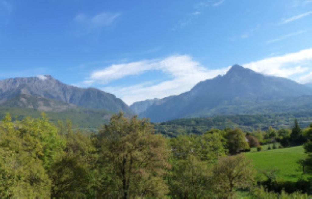 Le Rocher Des Ducs, Vue Sur Montagne, Abris Voitures Et Motos Le Glaizil Habitación foto